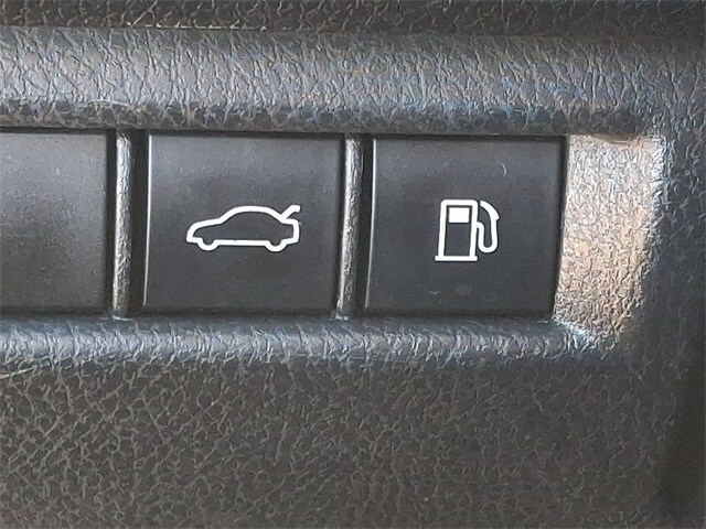 Thumbnail: 2025 Toyota Camry - 27