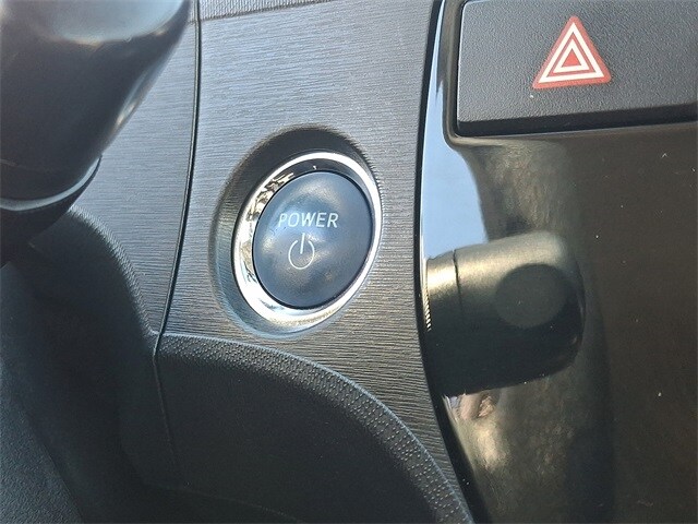 Thumbnail: 2016 Toyota Prius c - 22