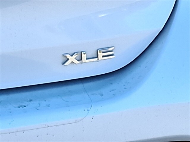 Thumbnail: 2023 Toyota Highlander - 35