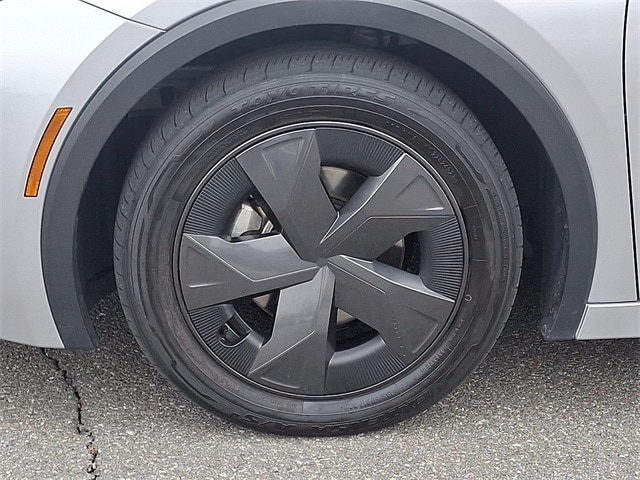 Thumbnail: 2024 Toyota Prius - 8