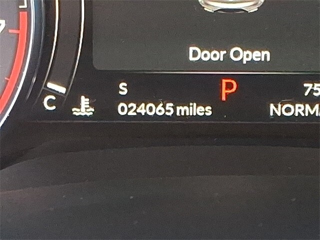 Thumbnail: 2023 Acura TLX - 21