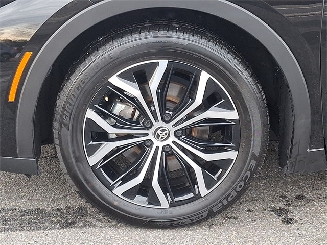 Thumbnail: 2024 Toyota Crown - 8