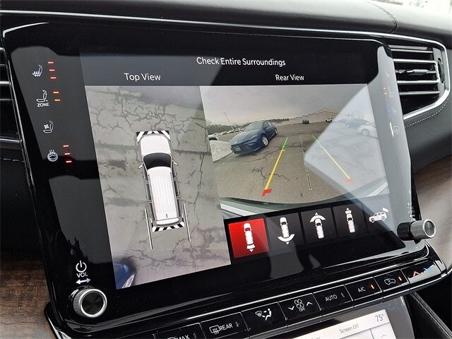 Thumbnail: 2024 Jeep Grand Wagoneer L - 20