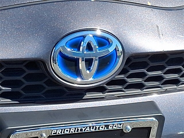 Thumbnail: 2018 Toyota Prius c - 5