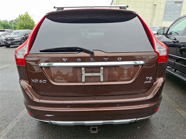 Thumbnail: 2016 Volvo XC60 - 8