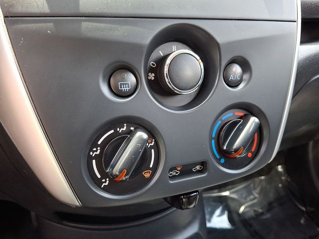 Thumbnail: 2015 Nissan Versa Note - 12