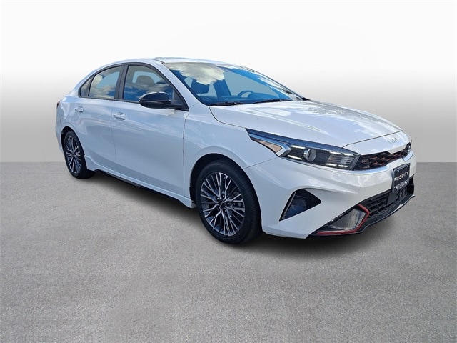 Thumbnail: 2023 Kia Forte - 3