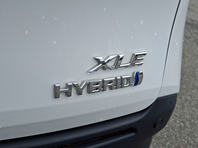 Thumbnail: 2024 Toyota Sienna - 31
