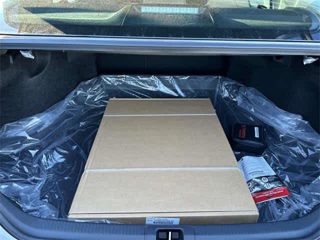 Thumbnail: 2024 Toyota Camry - 8