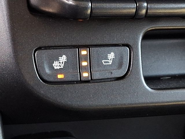 Thumbnail: 2022 GMC Canyon - 22