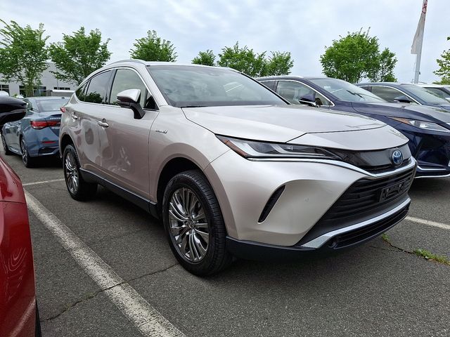 Thumbnail: 2021 Toyota Venza - 3