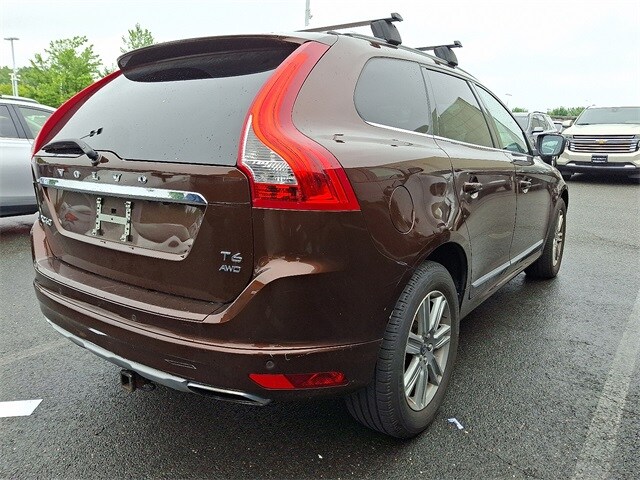 Thumbnail: 2016 Volvo XC60 - 7