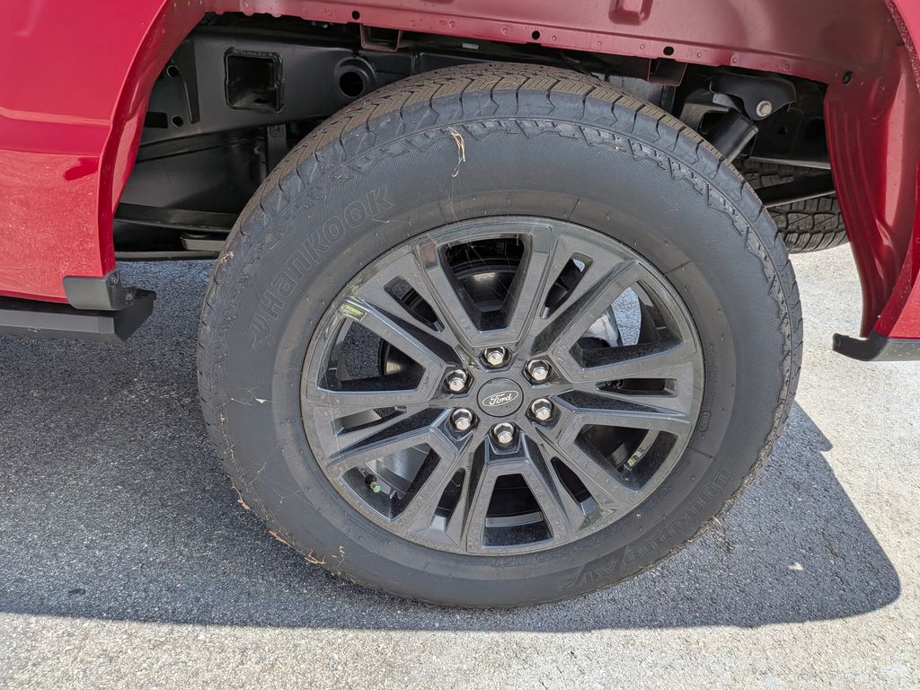 2025 Ford F-150 Platinum - Photo 11