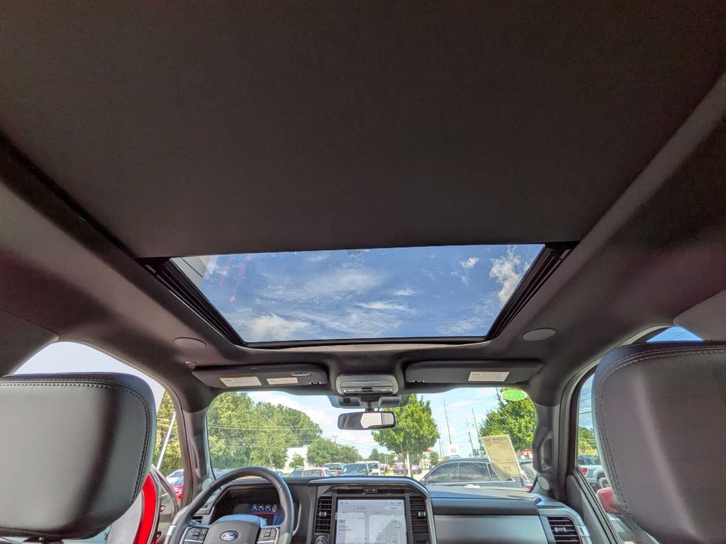 2025 Ford F-150 Platinum - Photo 18