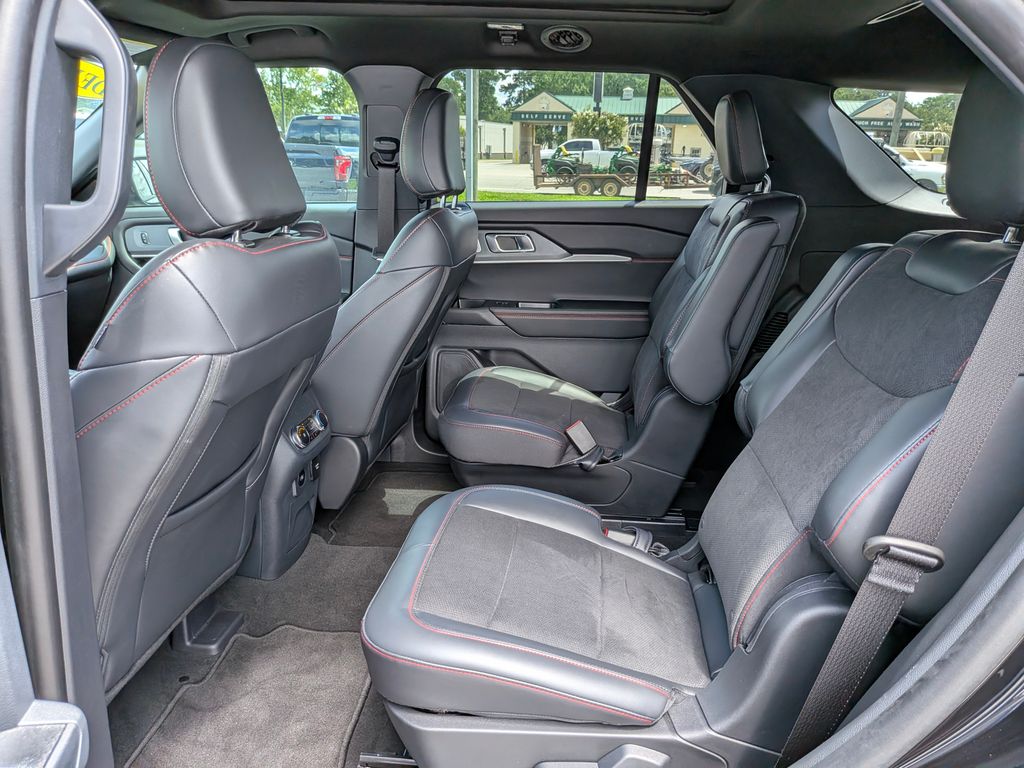 2026 Ford Explorer ST - Photo 34