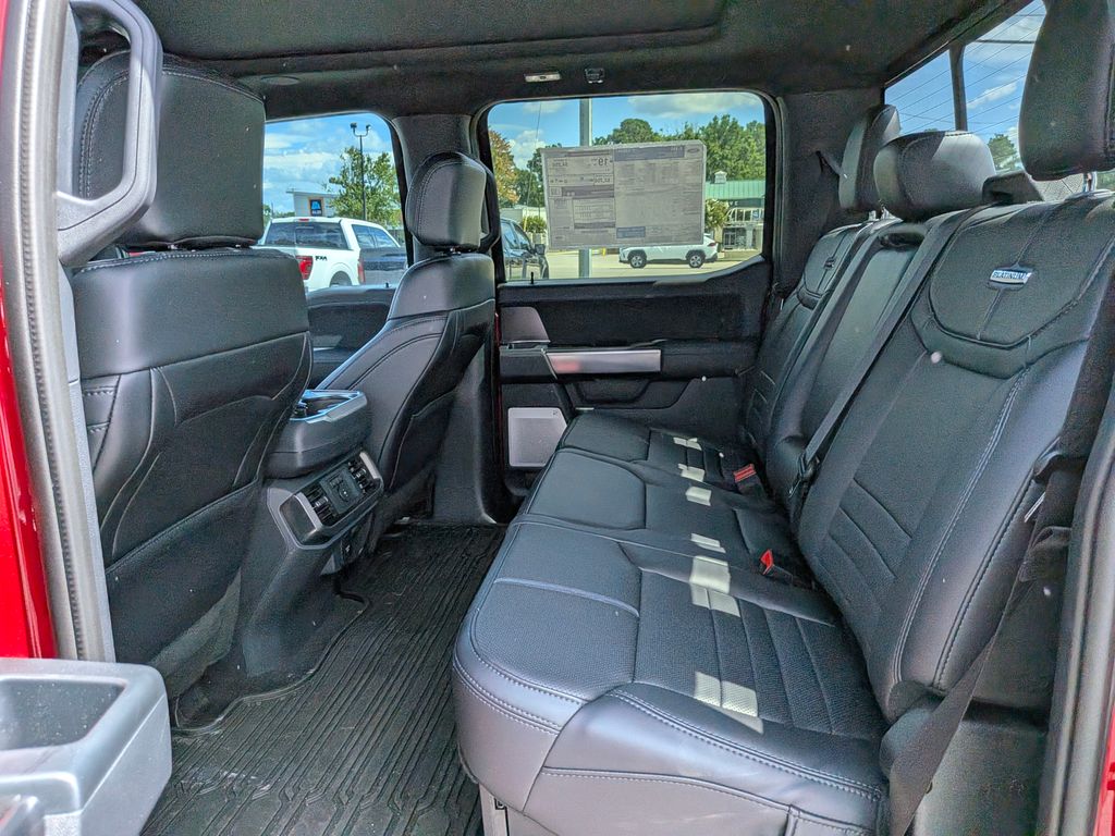 2025 Ford F-150 Platinum - Photo 31