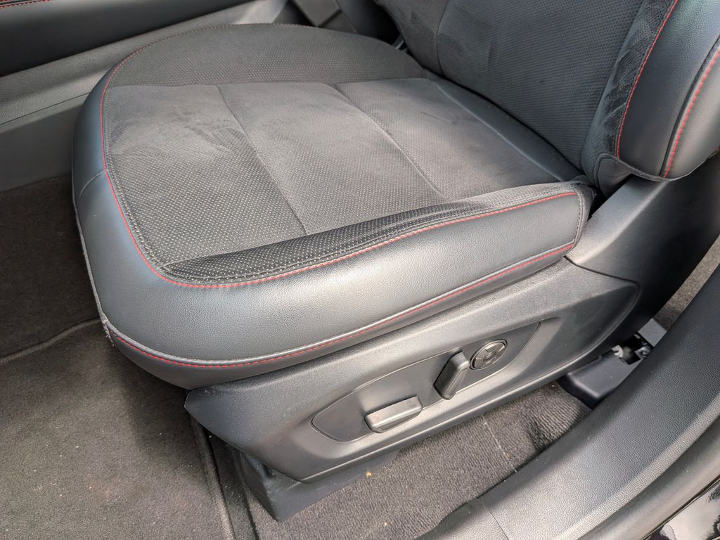 2026 Ford Explorer ST - Photo 29
