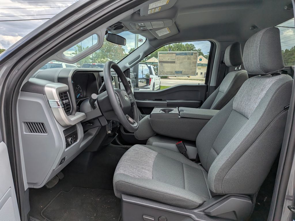 2026 Ford F-350 Super Duty XLT - Photo 17