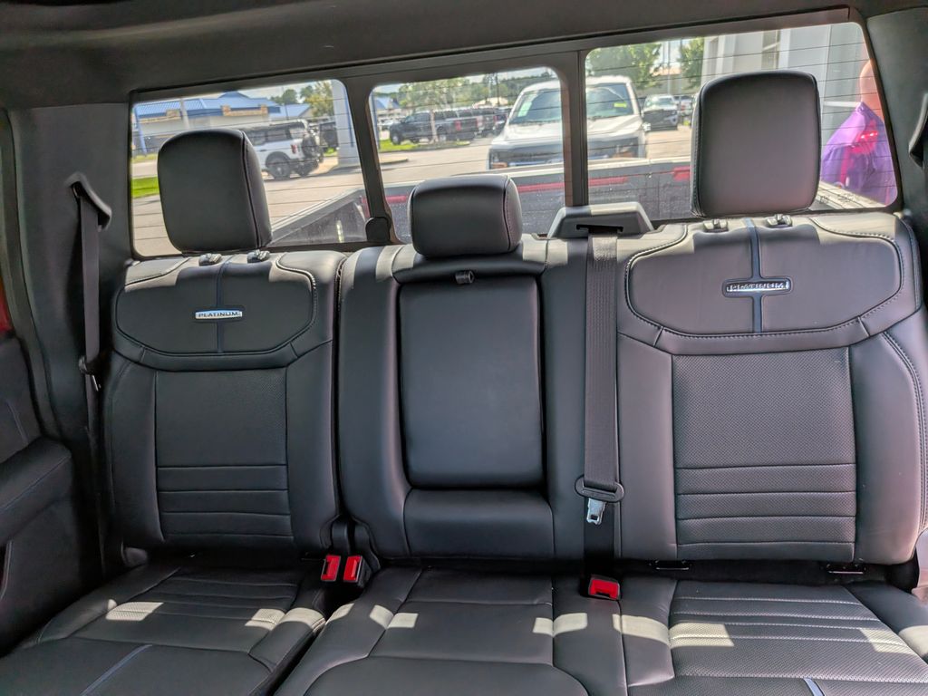 2025 Ford F-150 Platinum - Photo 30