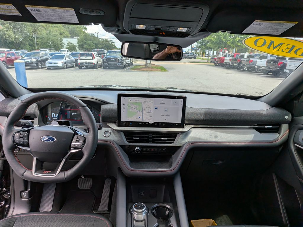 2026 Ford Explorer ST - Photo 12