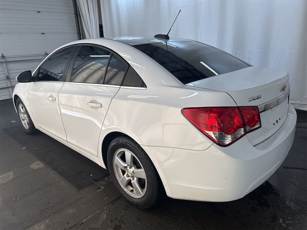 Used 2015 Chevrolet Cruze 1LT Auto Sedan