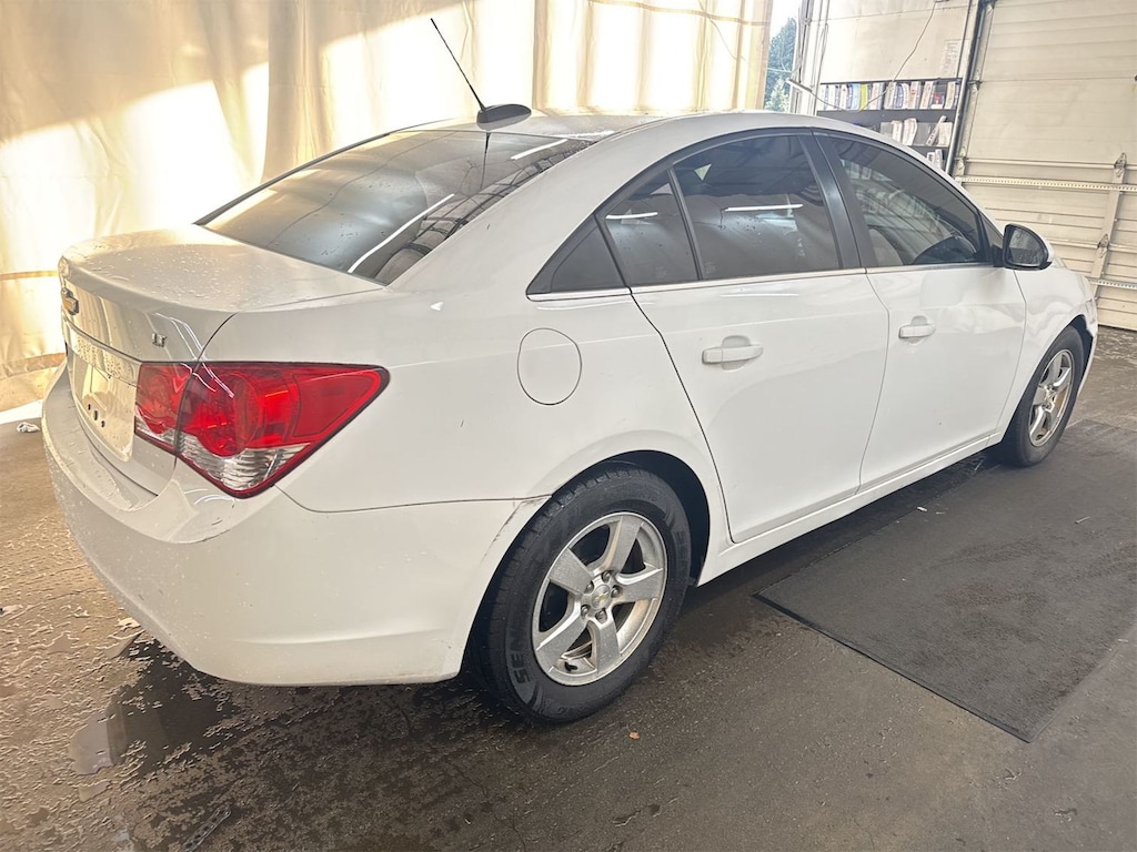 Used 2015 Chevrolet Cruze 1LT Auto Sedan