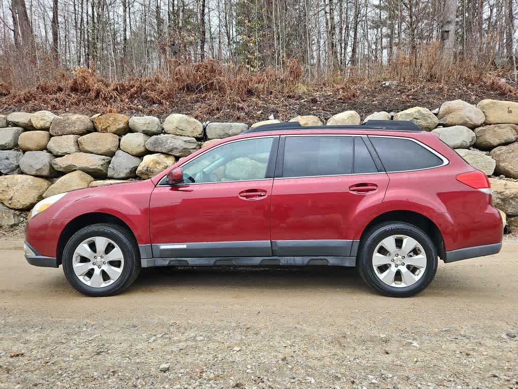 Used 2012 Subaru Outback Premium with VIN 4S4BRBCC0C3303276 for sale in Albany, NH