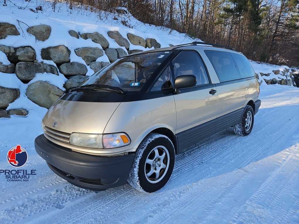 1996 Toyota Previa's photo