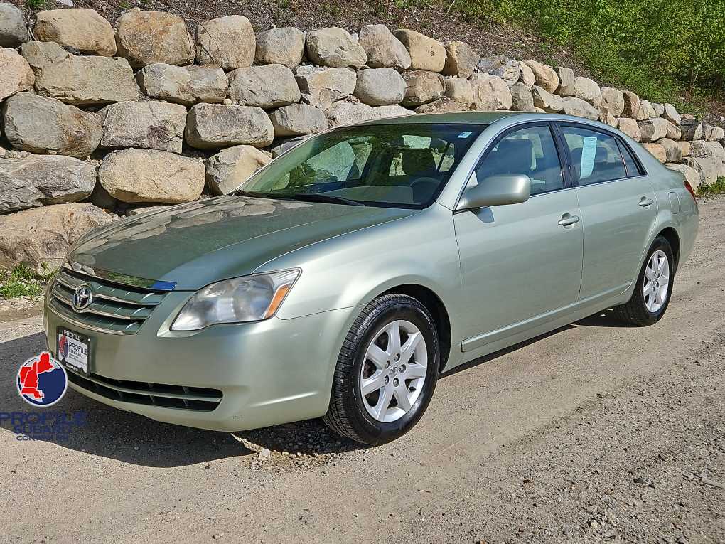 2007 Toyota Avalon XL's photo