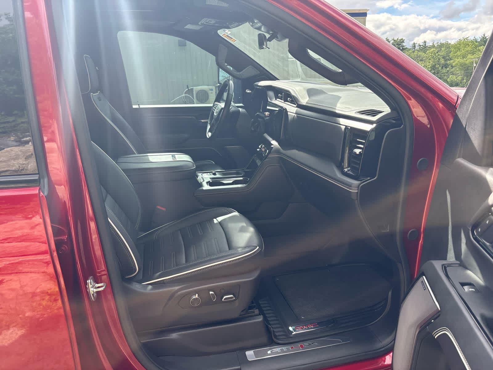 2025 GMC Sierra 2500HD AT4X - Photo 7