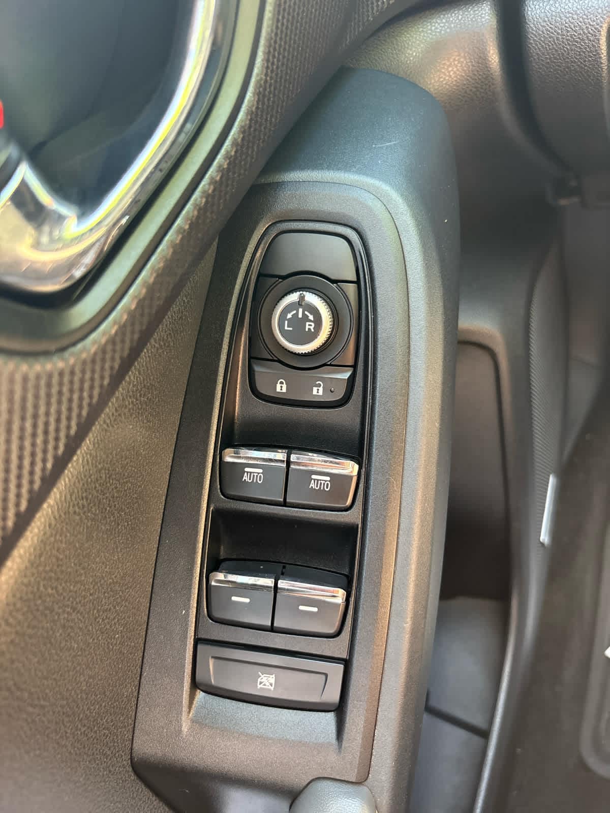 2024 Subaru Crosstrek Limited - Photo 25