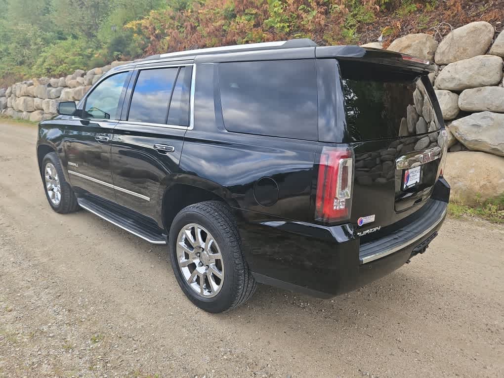 2017 Gmc Yukon Denali photo 3