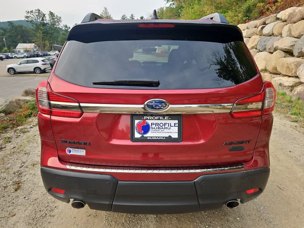 2022 Subaru Ascent Onyx Edition photo 3
