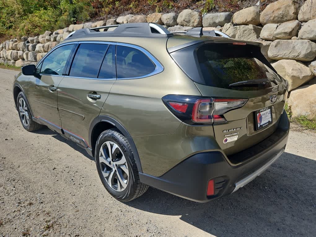 2022 Subaru Outback Touring XT photo 2