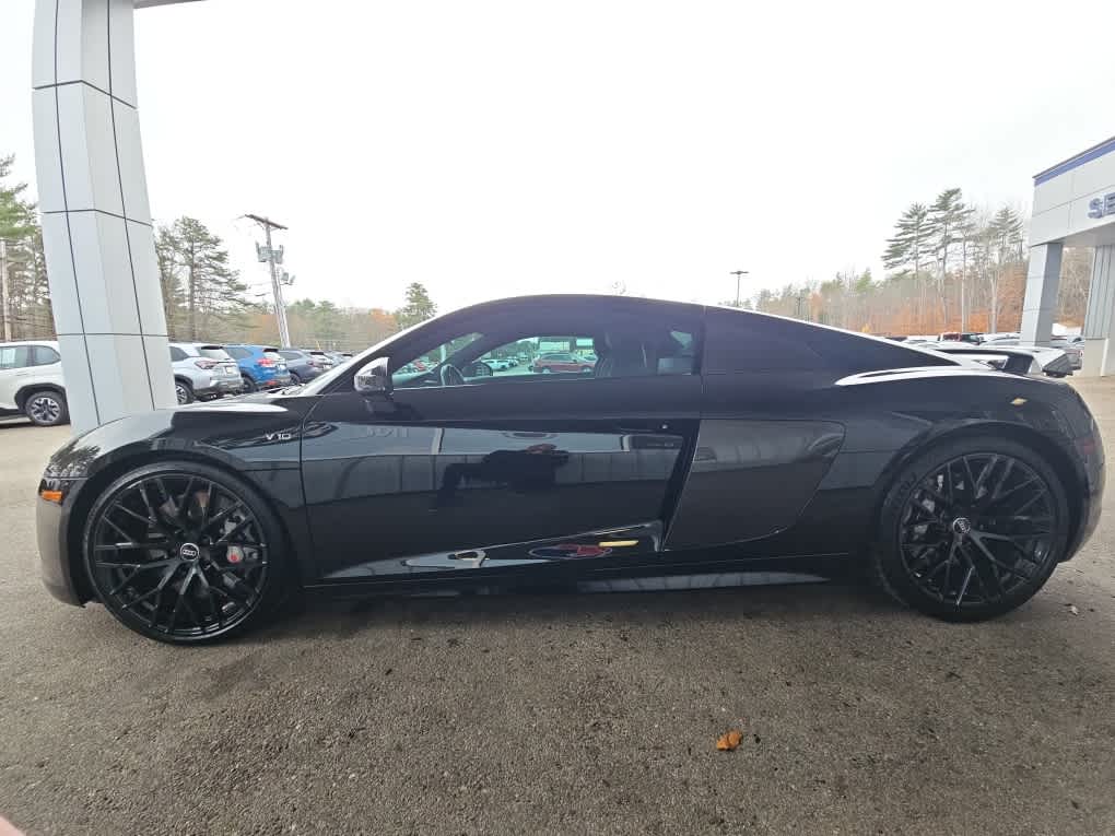 2017 Audi R8 V10 Plus Quattro photo 2