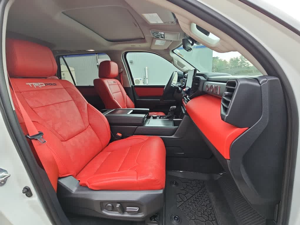 2023 Toyota Sequoia TRD Pro - Photo 9