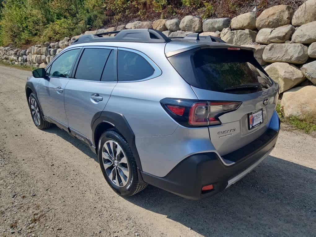 2023 Subaru Outback Limited XT photo 2