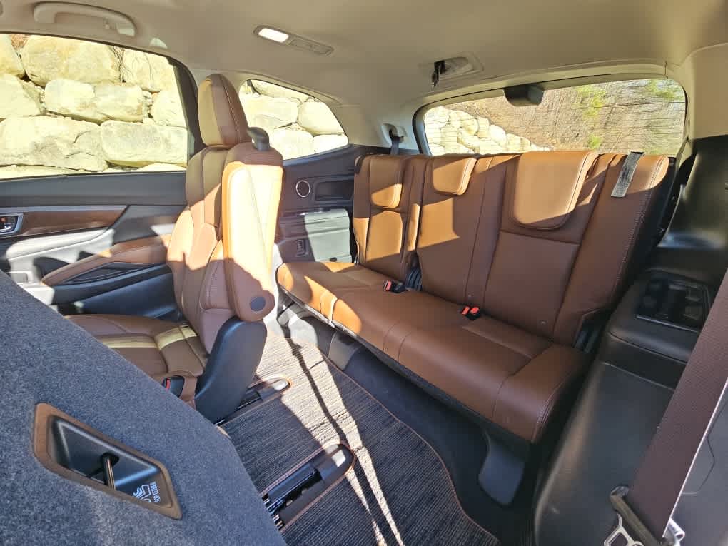 2025 Subaru Ascent Touring - Photo 16