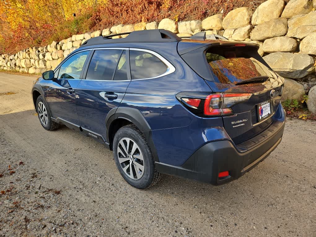 2024 Subaru Outback Premium photo 3