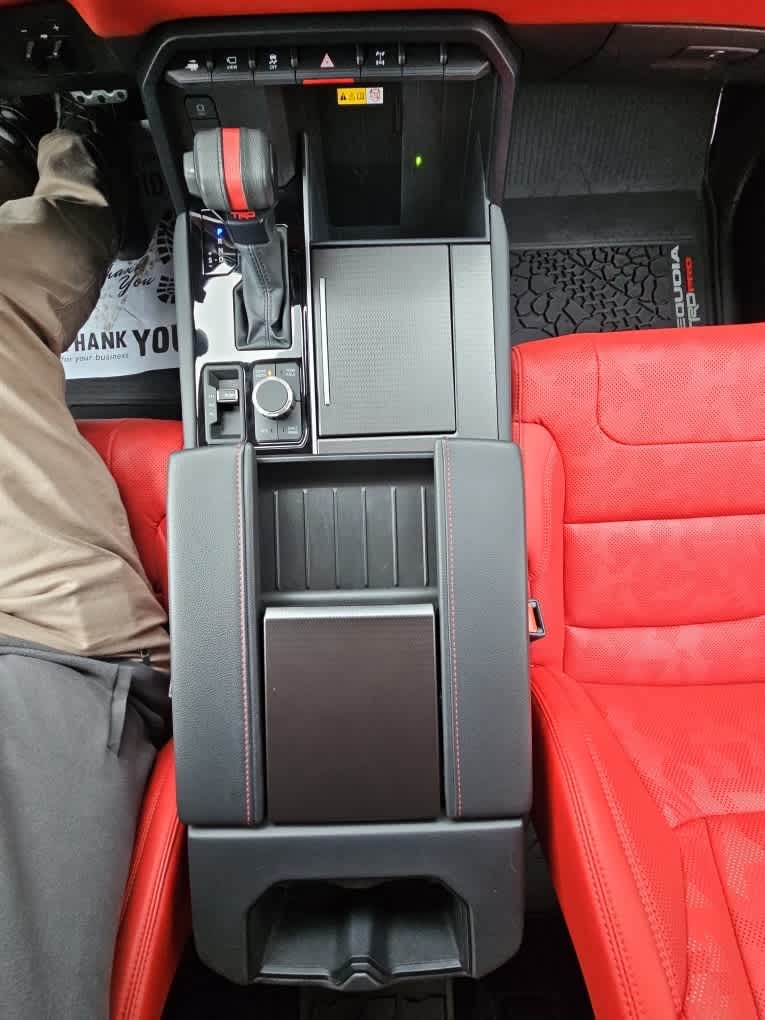2023 Toyota Sequoia TRD Pro - Photo 34