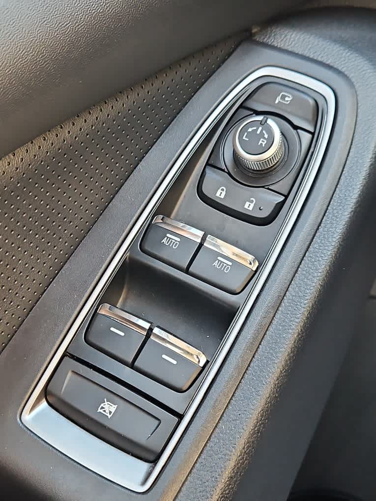 2025 Subaru Ascent Touring - Photo 29