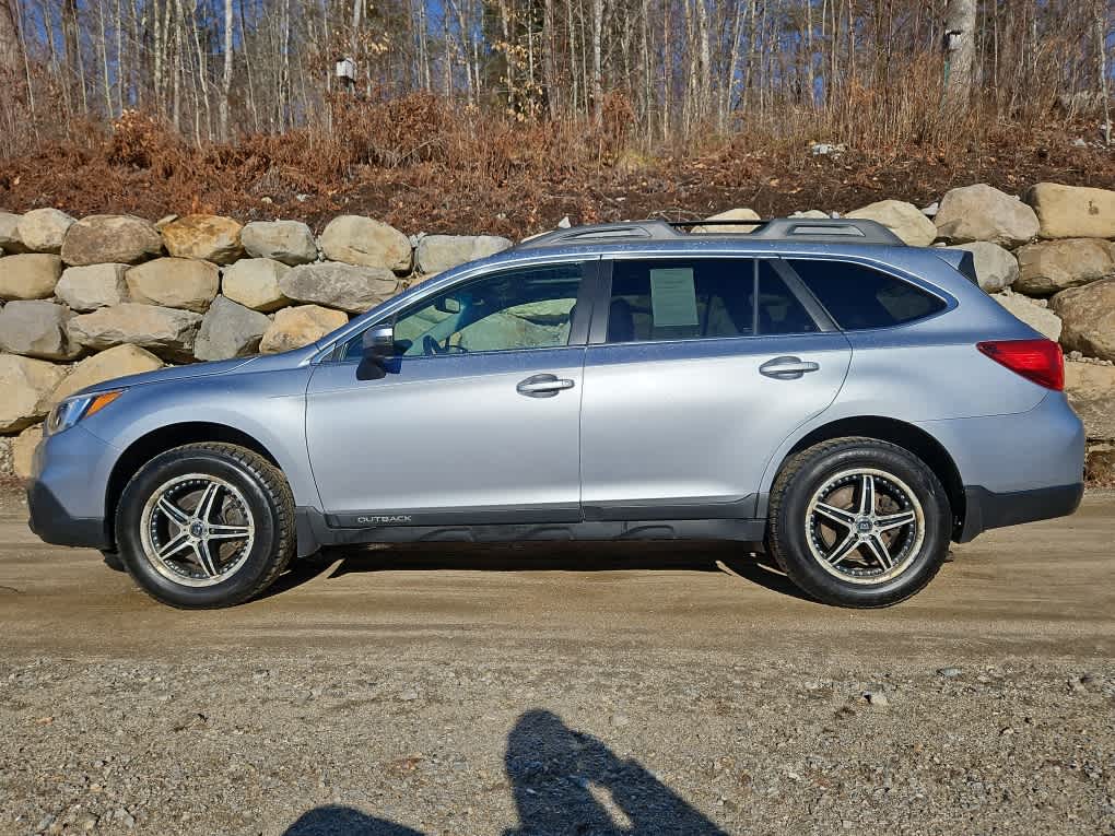 Used 2015 Subaru Outback Limited with VIN 4S4BSALC6F3273753 for sale in Albany, NH