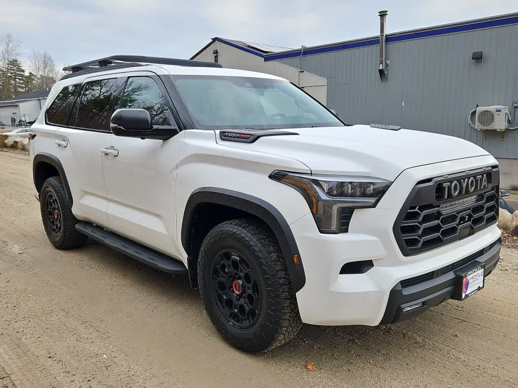 2023 Toyota Sequoia TRD Pro - Photo 7