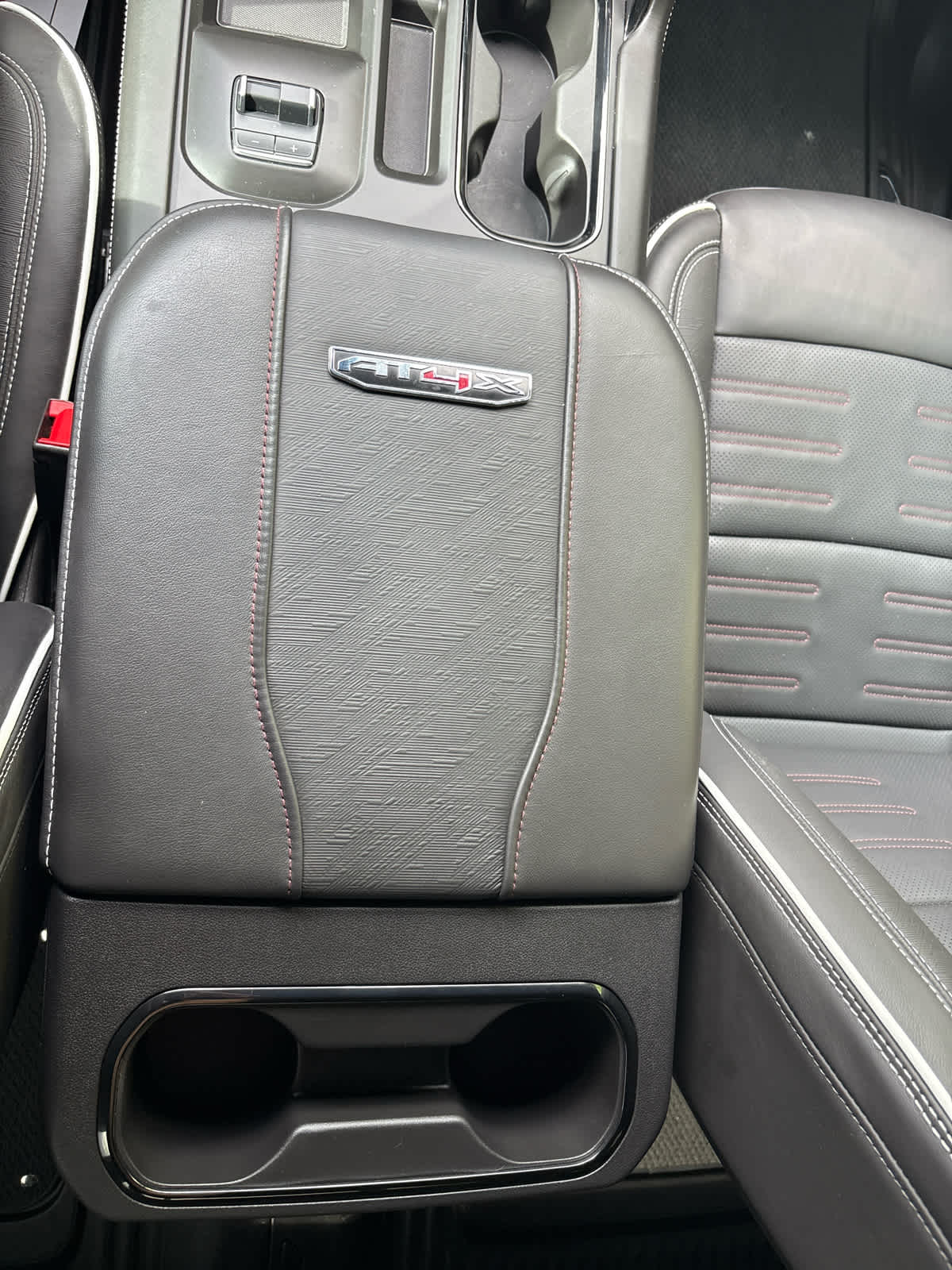 2025 GMC Sierra 2500HD AT4X - Photo 14