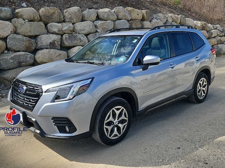 2023 Subaru Forester Premium CVT