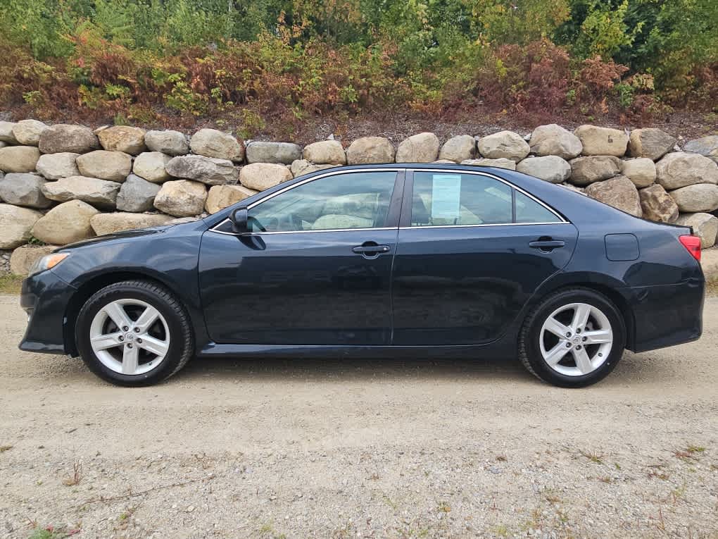 Used 2014 Toyota Camry SE with VIN 4T1BF1FKXEU458632 for sale in Albany, NH