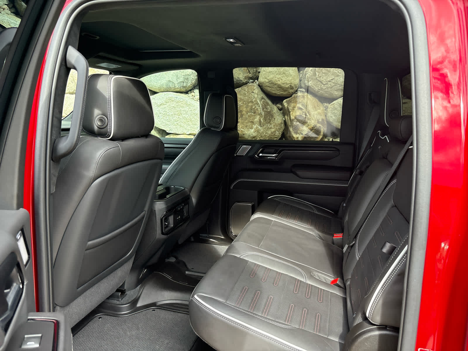 2025 GMC Sierra 2500HD AT4X - Photo 12