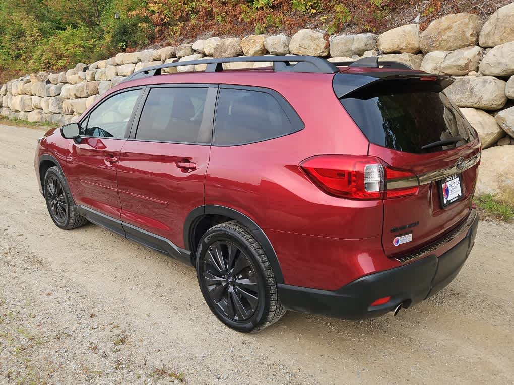2022 Subaru Ascent Onyx Edition photo 2