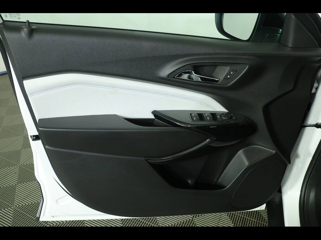 2026 Chevrolet Trax LT - Photo 17