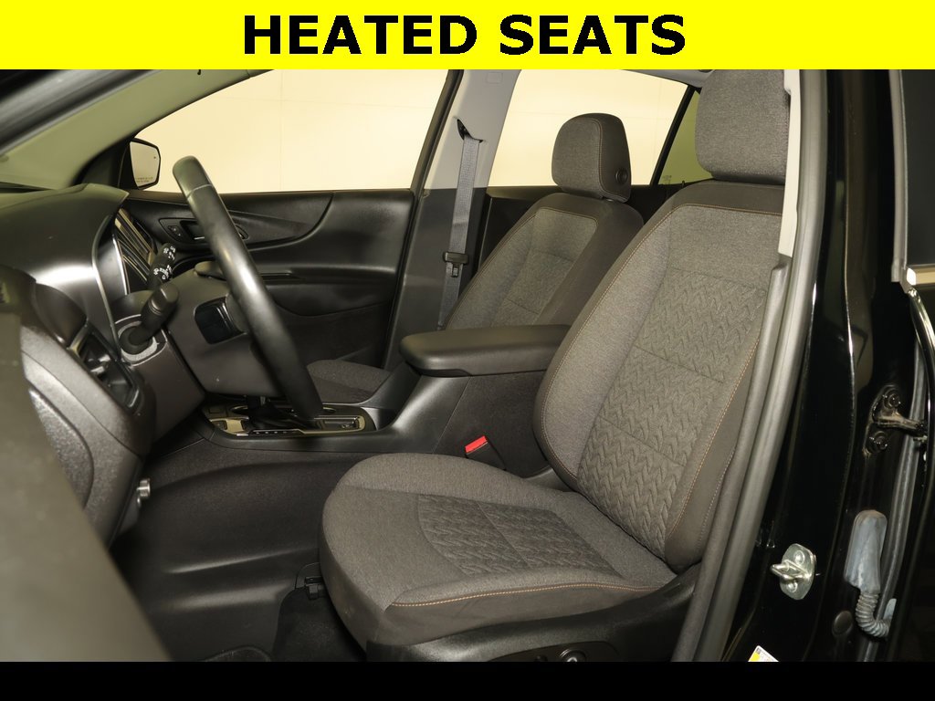 2024 Chevrolet Equinox LT photo 2